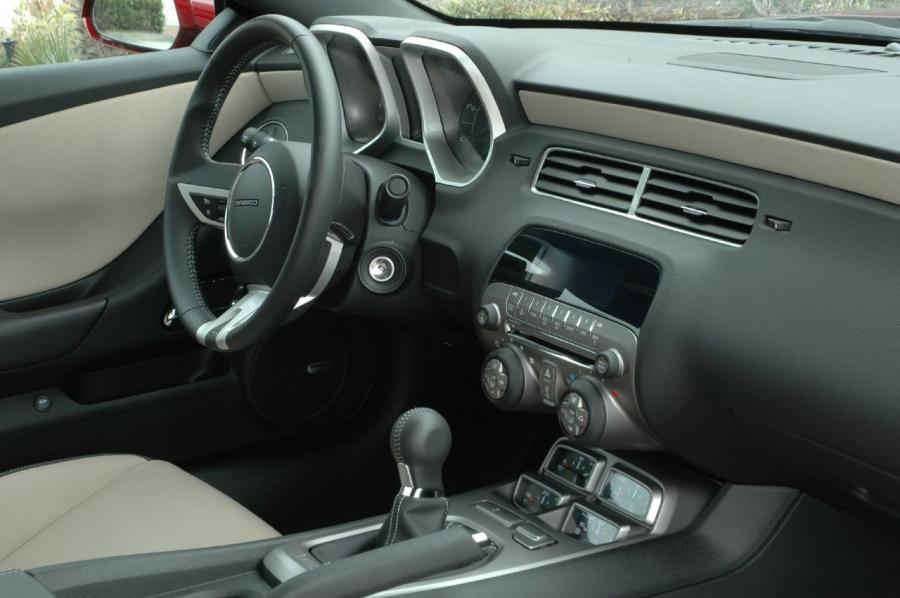  Chevrolet Camaro 2010 года  (фото 222 из 370)